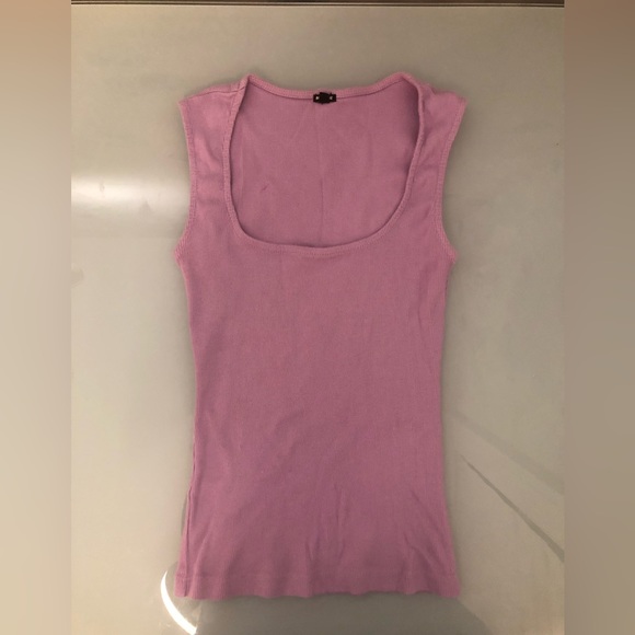 Monrow Ribbed Tank - Picture 2 of 4